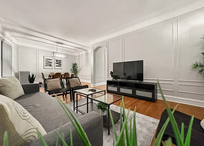 Spacious 4br Retreat - Chase E1 Chicago