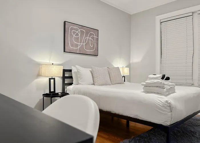 Spacious 4br Retreat - Chase E1 Appartement Chicago